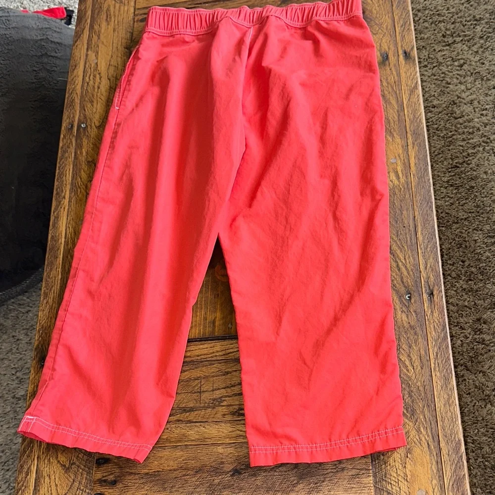 Nike Windbreaker Capris - Picture 3 of 3